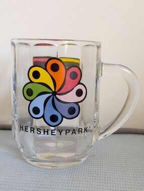 Vintage! HERSHEY PARK Rainbow Logo Amusement Park Glass Mug